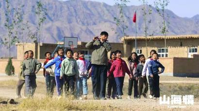梦见尘土飞扬的周公解梦，梦到尘土飞扬是吉兆吗（把有血有肉的“中国奇迹”写进了年轻人的心）