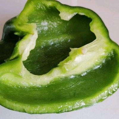 炒丸子怎么做，怎样做炒丸子（学会这样做蘑菇炒猪肉丸秒变大厨）