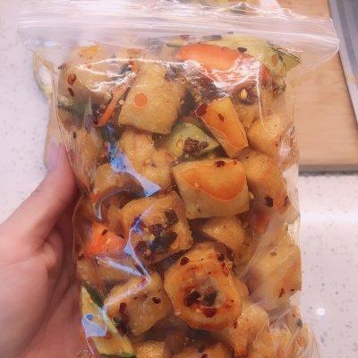 豆腐泡怎么做好吃，炸豆腐泡怎么做好吃（正宗地道的拌豆腐泡做法）