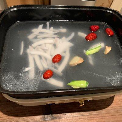 椰子鸡火锅做法，椰子鸡火锅做法窍门（#福气年夜菜#海南椰子鸡火锅）