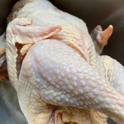 蒸鸡要蒸多少分钟最好，蒸鸡蛋糕需要多长时间几分钟（蒸鸡蛋糕放多少水）