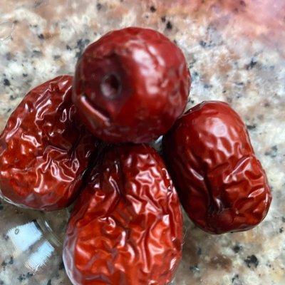 蒸鸡要蒸多少分钟最好，蒸鸡蛋糕需要多长时间几分钟（蒸鸡蛋糕放多少水）