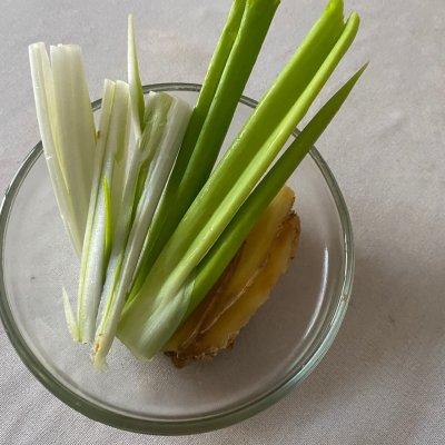 蒸鸡要蒸多少分钟最好，蒸鸡蛋糕需要多长时间几分钟（蒸鸡蛋糕放多少水）