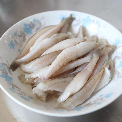 沙丁鱼的做法家常做法，沙丁鱼怎么做好吃做法窍门（这道油炸沙丁鱼比大厨做的还好吃）