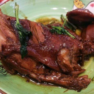 怎样卤鸭子才好吃，卤鸭子怎么做才好吃（夏秋交替吃香卤鸭腿）