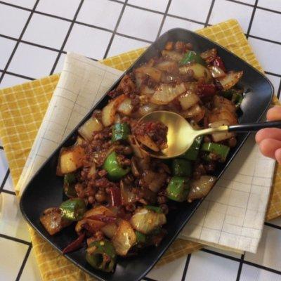 爆炒海灵菇怎么做，鲜海菇怎么炒（这样的辣炒海灵菇你能吃多少）