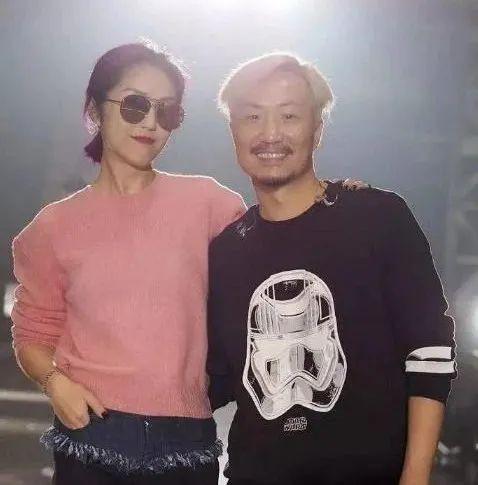 邓紫棋画歌词，邓紫棋画歌词含义（藏在歌词里的意难平……）