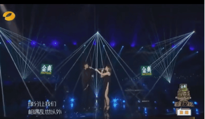 邓紫棋画歌词，邓紫棋画歌词含义（藏在歌词里的意难平……）