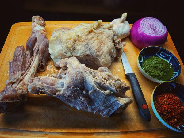 羊腿肉的做法大全，羊腿肉最好吃的做法（1豪情手抓<手把>羊肉）