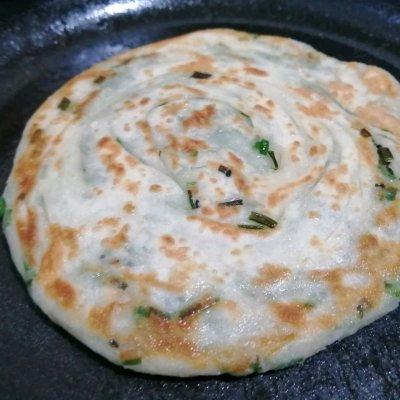 大量小葱可以做什么菜，小葱可以用来做什么菜（自种小葱做的葱油饼要美味）