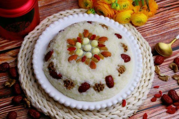 八宝饭的家常做法步骤，家常八宝饭的做法（忙里偷个懒，轻松来一碗八宝饭）