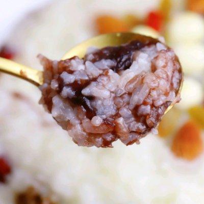 八宝饭的家常做法步骤，家常八宝饭的做法（忙里偷个懒，轻松来一碗八宝饭）