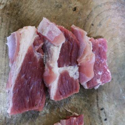 家常牛肉烧萝卜怎么做，牛肉烧萝卜怎么做家常做法（李孃孃爱厨房之一一白萝卜烧牛肉）