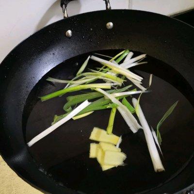 家常牛肉烧萝卜怎么做，牛肉烧萝卜怎么做家常做法（李孃孃爱厨房之一一白萝卜烧牛肉）