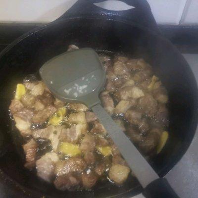 家常牛肉烧萝卜怎么做，牛肉烧萝卜怎么做家常做法（李孃孃爱厨房之一一白萝卜烧牛肉）