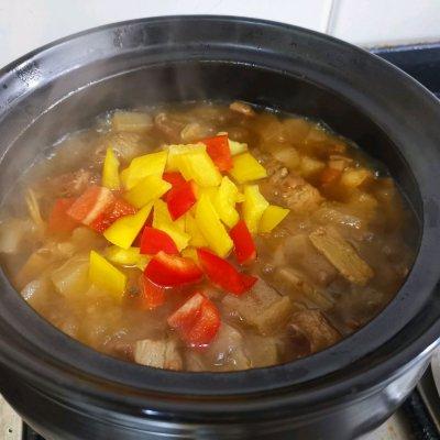 家常牛肉烧萝卜怎么做，牛肉烧萝卜怎么做家常做法（李孃孃爱厨房之一一白萝卜烧牛肉）