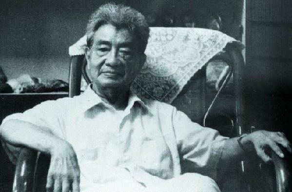 一个此一个言念什么，此言读什么（笔蘸硝烟铸师魂——献给80年前华中鲁艺的老师们）