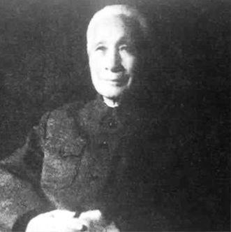 一个此一个言念什么，此言读什么（笔蘸硝烟铸师魂——献给80年前华中鲁艺的老师们）