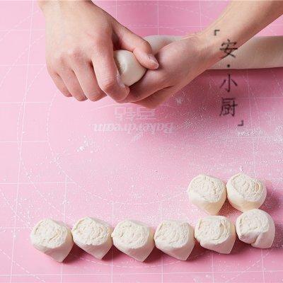 糖三角的糖三角的正宗做法，糖三角的做法大全图解窍门（红糖三角这么做不开裂）