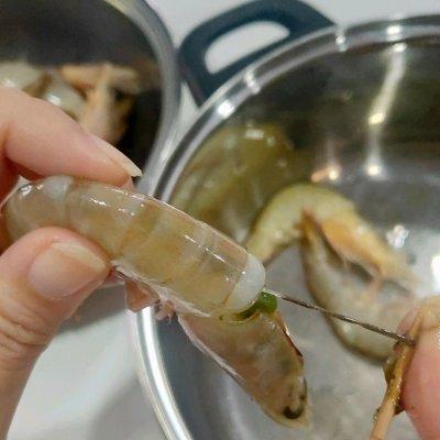 明虾的做法，白灼大明虾的做法大全（年夜菜之嘻哈迎佳节~酱香明虾）