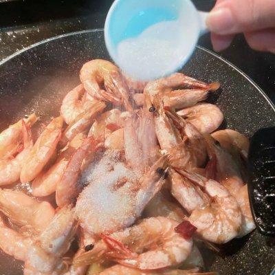 明虾的做法，白灼大明虾的做法大全（年夜菜之嘻哈迎佳节~酱香明虾）