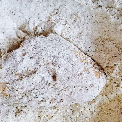 炸鸡粉是什么粉，炸鸡粉怎么调配才能酥脆（香酥鸡翅）