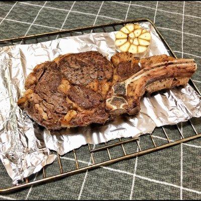 烤箱烤牛排的做法，方太烤箱烤牛排的做法（两块钱搞定一道家常美食烤战斧牛排）