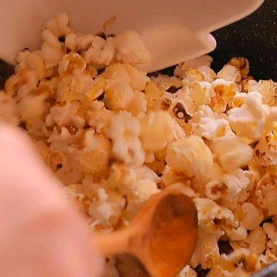 香酥玉米花的做法，学会酥脆焦香的焦糖爆米花