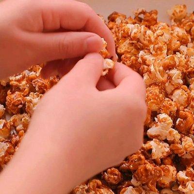 香酥玉米花的做法，学会酥脆焦香的焦糖爆米花