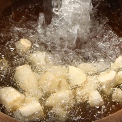 新鲜竹笋的做法，新鲜竹笋的做法与禁忌放冰箱（新鲜冬笋加腊肉）