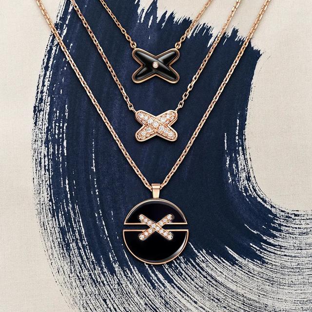 2月14情人节送什么，2月14号情人节送什么礼物（情人节最佳送礼列表借你抄）