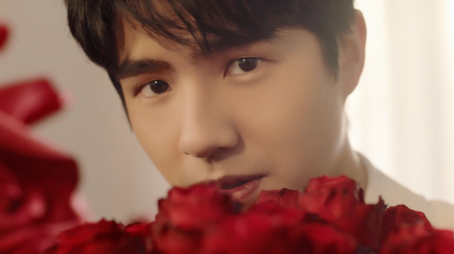 2月14情人节送什么，2月14号情人节送什么礼物（情人节最佳送礼列表借你抄）