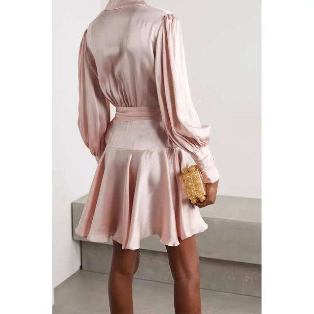 2月14情人节送什么，2月14号情人节送什么礼物（情人节最佳送礼列表借你抄）