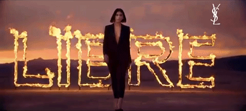 2月14情人节送什么，2月14号情人节送什么礼物（情人节最佳送礼列表借你抄）