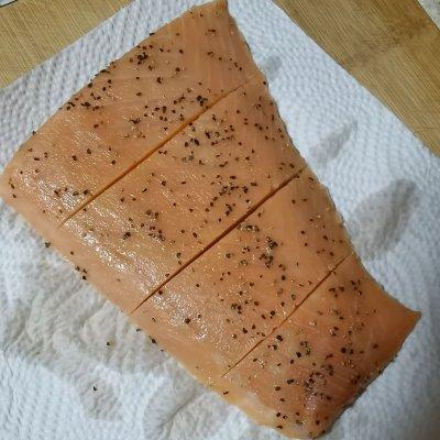 干煎三文鱼做法，我家夏天只做香煎三文鱼