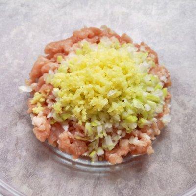 香菇虾仁饺子的做法，香菇虾饺子馅做法大全（香菇虾仁饺子#钟于经典传统味#）