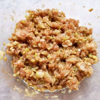 香菇虾仁饺子的做法，香菇虾饺子馅做法大全（香菇虾仁饺子#钟于经典传统味#）