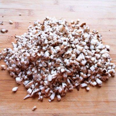 香菇虾仁饺子的做法，香菇虾饺子馅做法大全（香菇虾仁饺子#钟于经典传统味#）