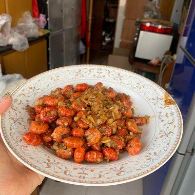 蒜香龙虾尾的做法，蒜香龙虾尾怎么做才好吃（还是得这样吃才满足）