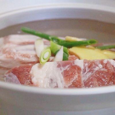 家常梅菜扣肉的做法，梅菜扣肉的做法家常做法（这么好吃的梅菜扣肉做法）