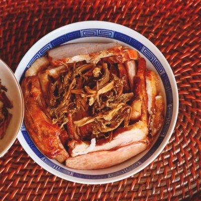 家常梅菜扣肉的做法，梅菜扣肉的做法家常做法（这么好吃的梅菜扣肉做法）