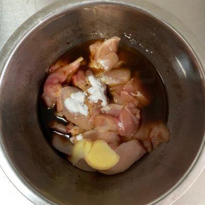 正宗荷叶鸡做法配料，成品荷叶鸡的吃法（我一年四季都想吃）