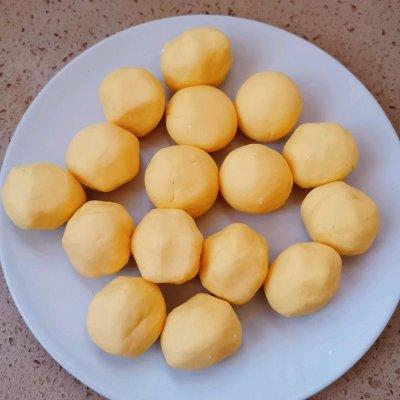 如何做炸糯米团，炸糯米油团怎么做（今天我吃光5碗饭的秘诀是南瓜糯米麻团...）