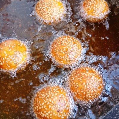 如何做炸糯米团，炸糯米油团怎么做（今天我吃光5碗饭的秘诀是南瓜糯米麻团...）