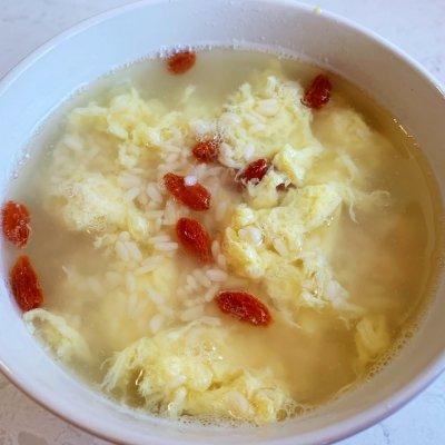 米酒蛋花汤的做法，怎样做米酒蛋花汤（酒酿蛋花汤自己做，方便更放心）