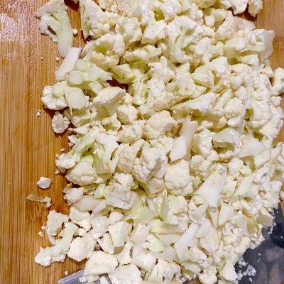 菜花炒鸡蛋做法窍门，超简单的家常菜花椰菜炒鸡蛋