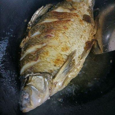 红烧武昌鱼的做法，红烧武昌鱼的做法 最正宗的做法（大厨教我的红烧鳊鱼的做法）