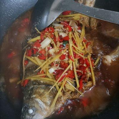 红烧武昌鱼的做法，红烧武昌鱼的做法 最正宗的做法（大厨教我的红烧鳊鱼的做法）