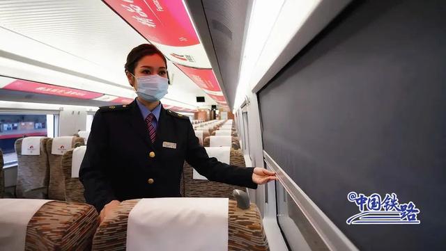 高铁座椅怎么调，高铁座椅怎么往后调（为何要调转座椅方向）