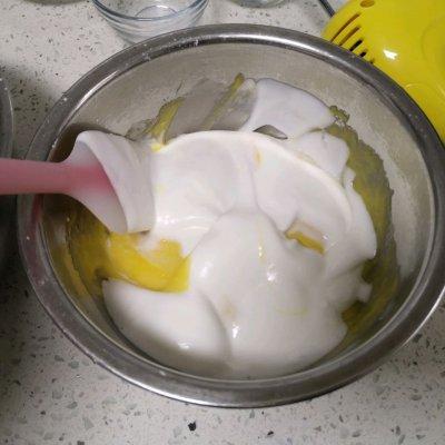 空气炸锅如何做蛋糕，如何用空气炸锅做戚风蛋糕（空气炸锅版纸杯蛋糕）